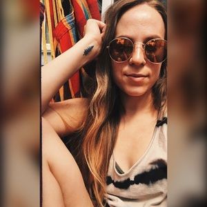 Meet your Posher, Kim